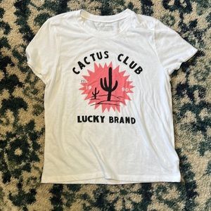 ⭐️ Lucky brand T-shirt